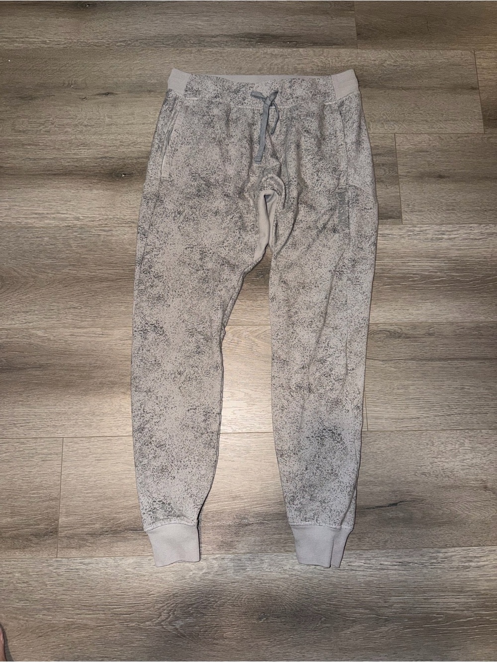 Men's Gymshark Light Gray Speckled Jogger Pants